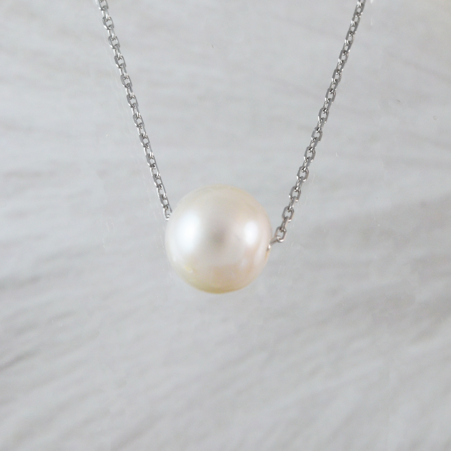 Stunning Genuine White Pearl Necklace - Hawaii Treasures Shop