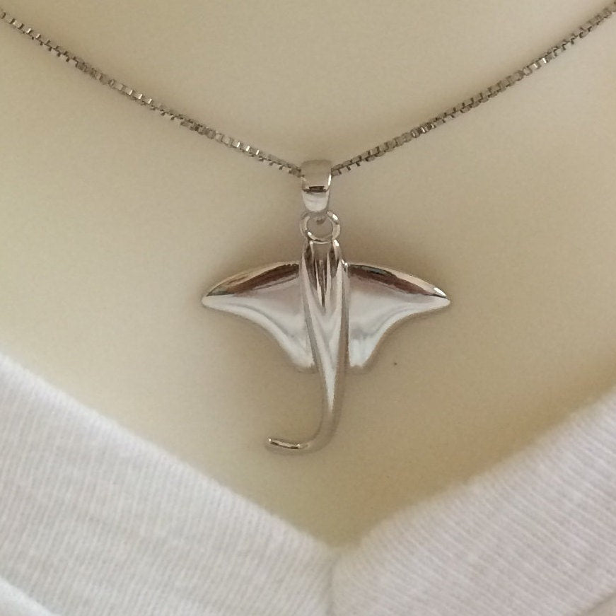 Sting Ray Pendant, Sterling Silver Hawaiian Stingray Pendant, N6109 Birthday Anniversary Mom Mother Wife Valentine Gift