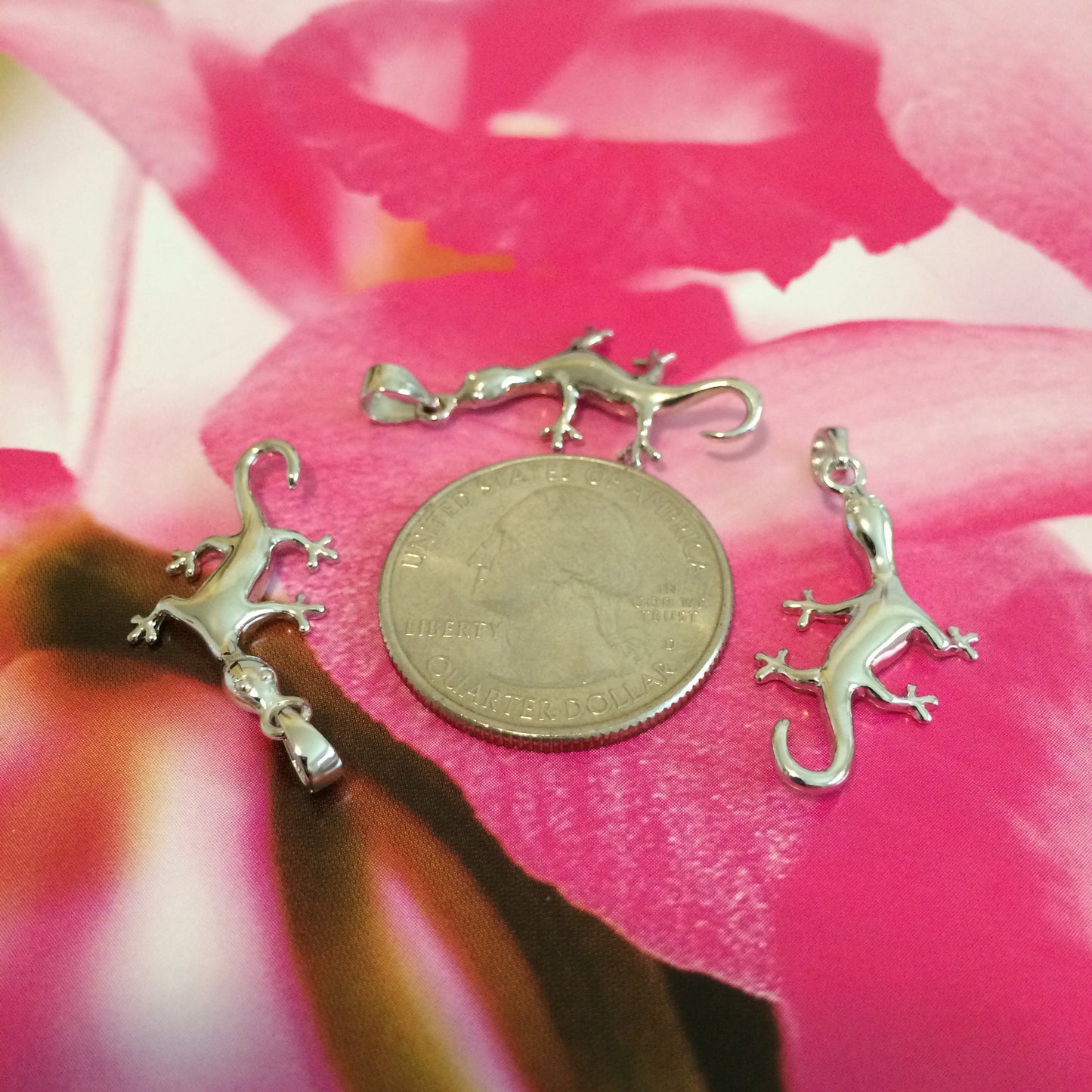 Hawaiian Gecko Pendant, Silver Gecko Charm Pendant, Hawaiian Jewelry Christmas Present, Anniversary Gift, Birthday Gift