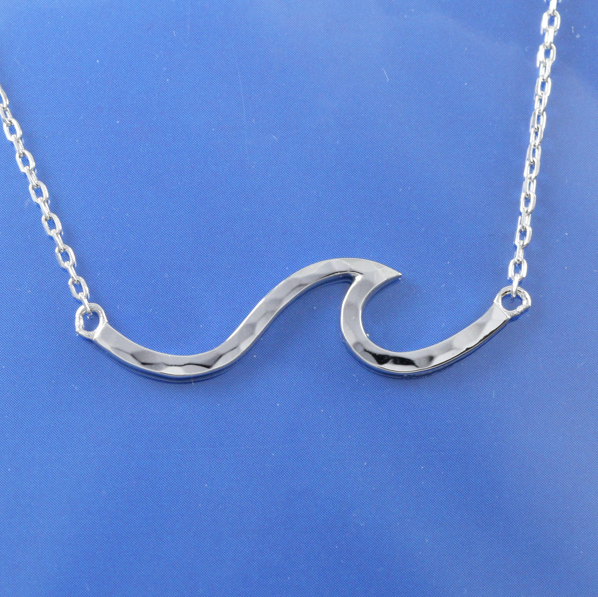 Unique Silver Wave Necklace - Hawaii Treasures Shop
