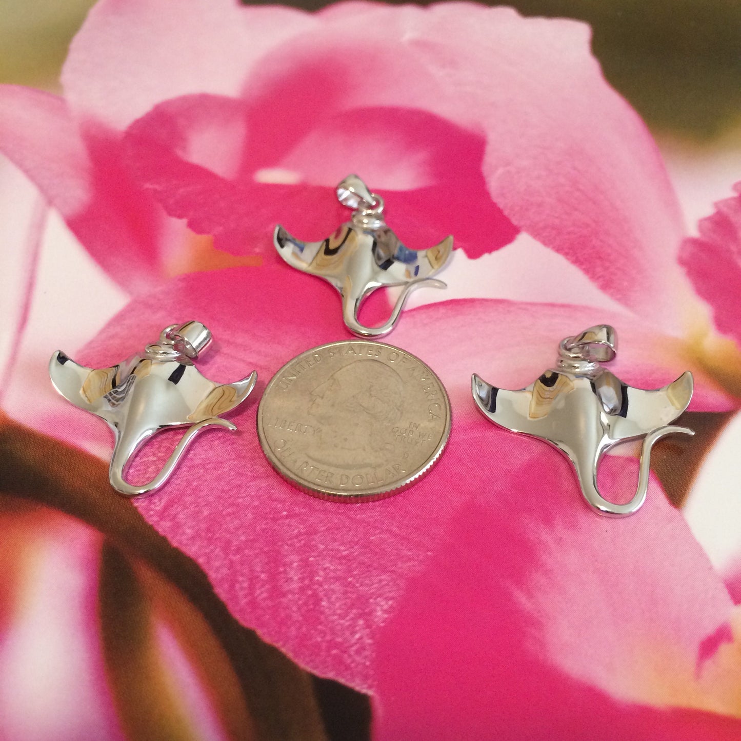 Hawaiian Manta Ray Pendant, Sterling Silver Manta Ray Charm Pendant, Hawaiian Jewelry, Christmas Anniversary Mom Birthday Gift