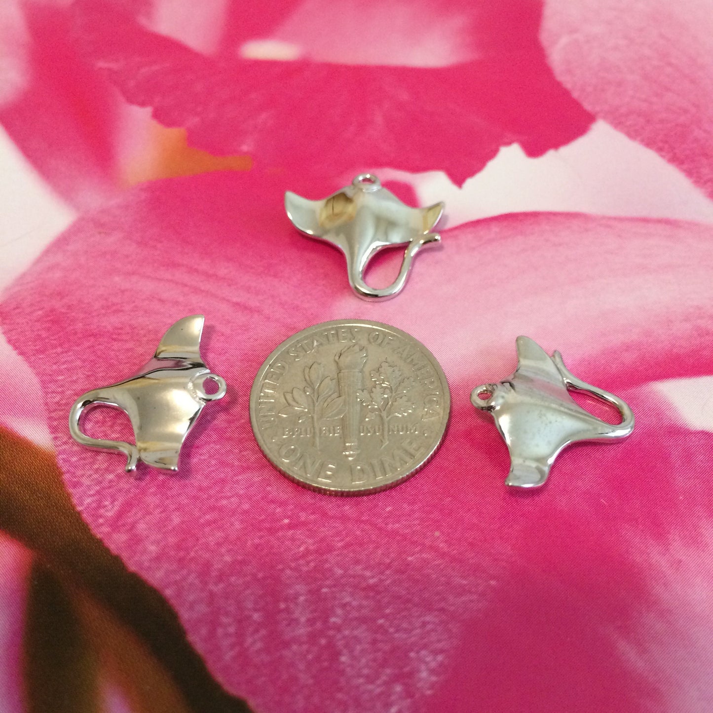 Hawaiian Manta Ray Pendant, Sterling Silver Manta Ray Pendant, Hawaiian Jewelry  Christmas Present, Anniversary Gift Birthday Gift