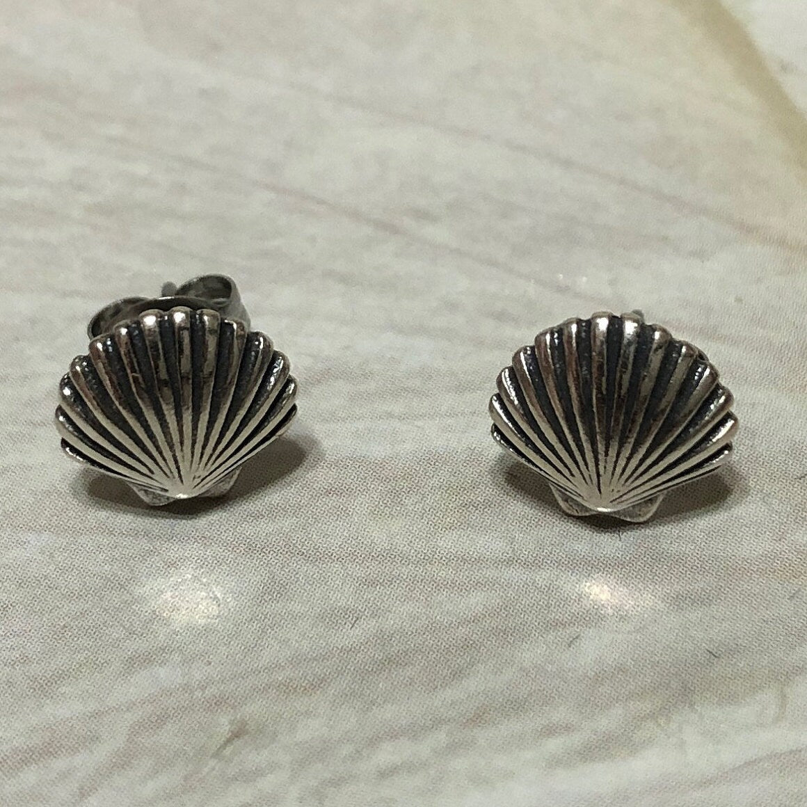 Hawaiian Seashell Earrings, Sterling Silver Sea Shell Stud Earrings, E8151 Mother Birthday Mom Gift, Texan Jewelry