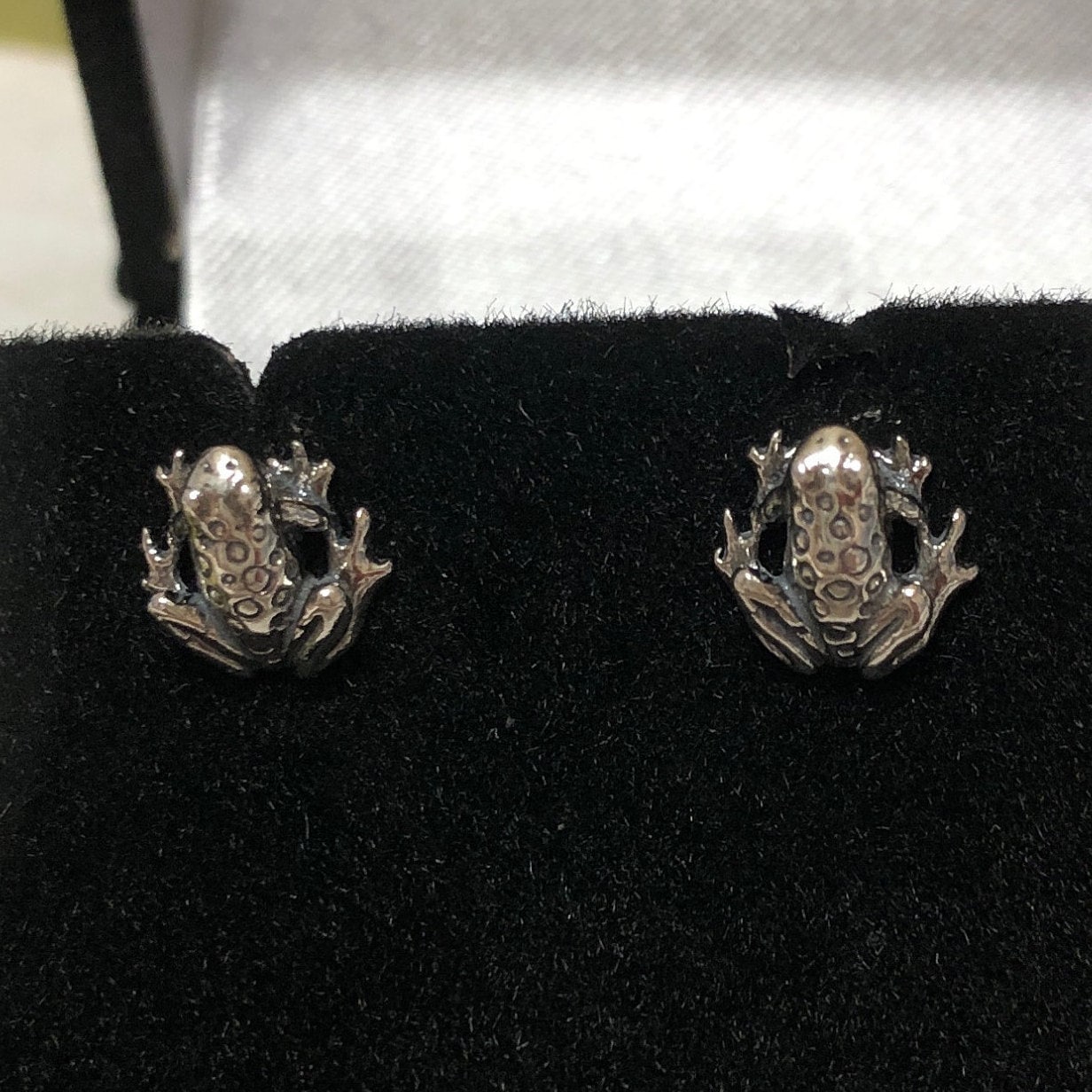 Silver Frog Earrings, Sterling Silver Frog Stud Earrings, E8150 Birthday Mom Wife Mother Gift, Texan Jewelry