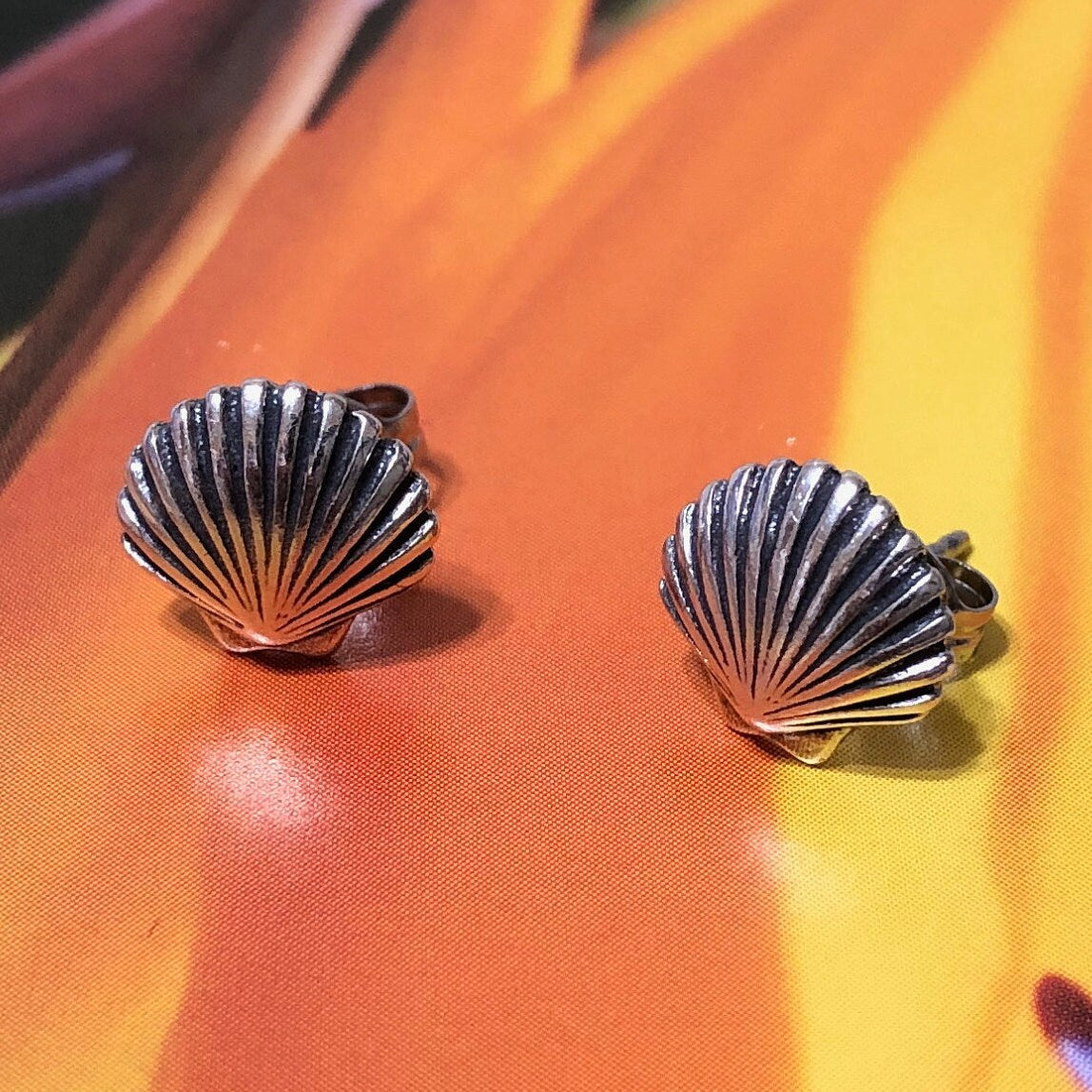 Hawaiian Seashell Earrings, Sterling Silver Sea Shell Stud Earrings, E8151 Mother Birthday Mom Gift, Texan Jewelry