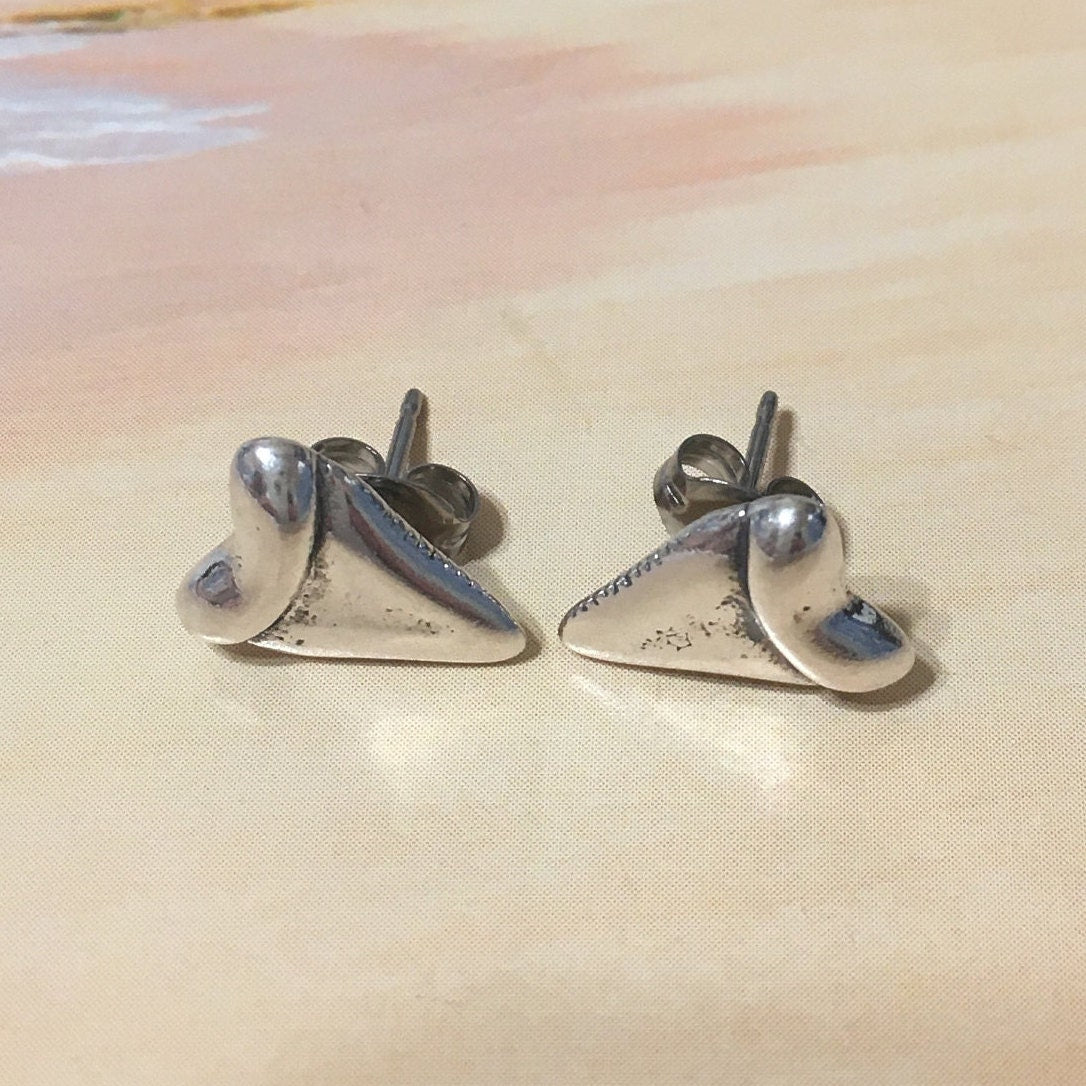 Silver Shark Teeth Earrings, Sterling Silver Shark Teeth Stud Earrings, E8313 Mother Birthday Mom Gift, Texan Jewelry