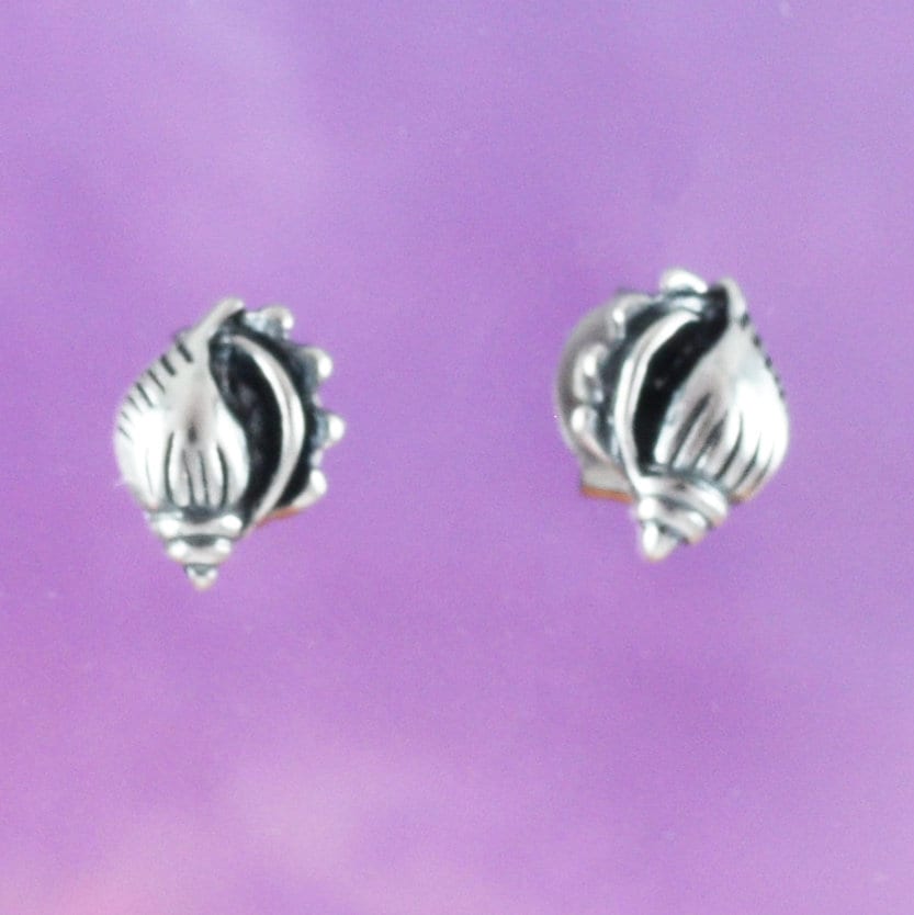 Silver Seashell Earrings, Sterling Silver Seashell Stud Earrings, E8813 Birthday Mother Gift, Texan Jewelry